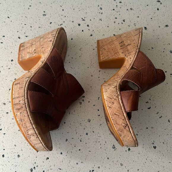 Born Women's Brown Leather Slip On Open Toe Sandals Block Heels Platform Size 9 - Picture 4 of 12